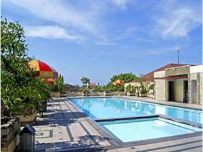 Karlita Hotel Tegal Extérieur photo