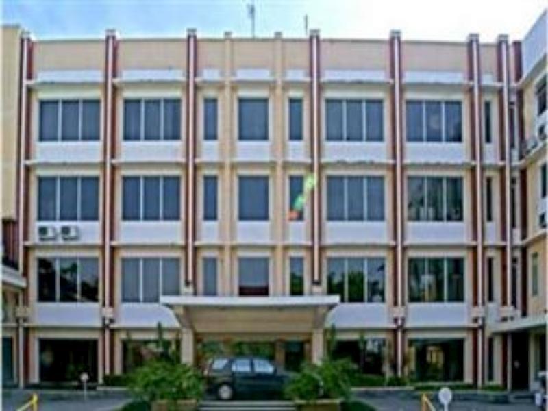 Karlita Hotel Tegal Extérieur photo